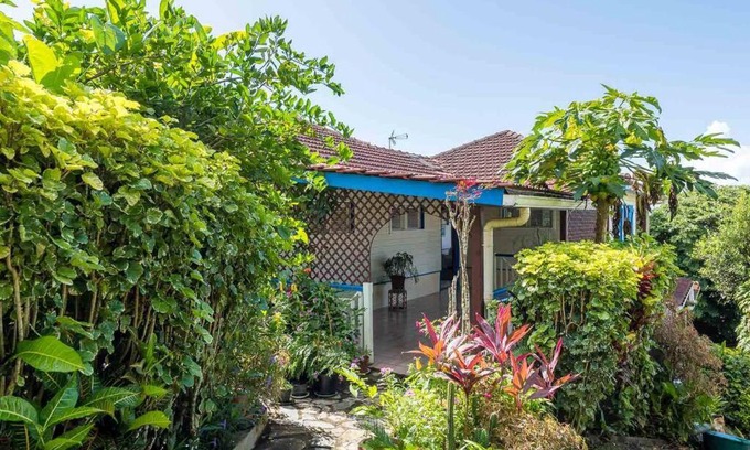 Tartane Villa | Cottage chaleureux en pleine campagne avec parking