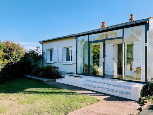 Salles sur Mer Maison | Cottage Chaleureux Proche Ocean