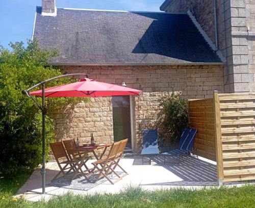 Begard Maison | Cottage cosy 3 étoiles à 25 mn de la côte de granit rose