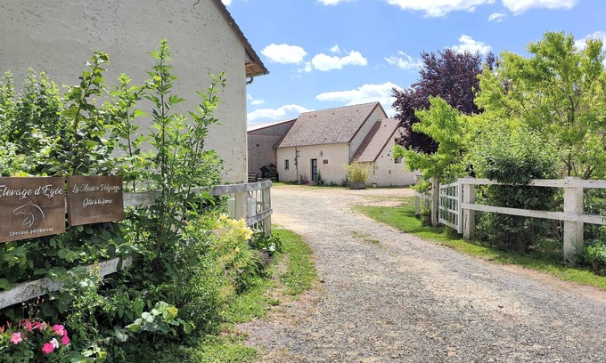 Saint-Fulgent-des-Ormes Maison | Gite à la ferme dans le Perche