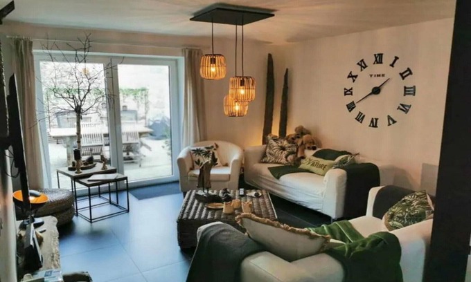 Houyet Maison | Cottage in Houyet near Lesse River Trails