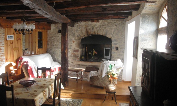 Labarthe-Bleys Cottage | Gîte dans village médiéval prés de Cordes/ciel