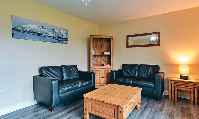 Eaton Mascott Cottage | Chalet de 2 chambres à Dorrington, Sans dépôt