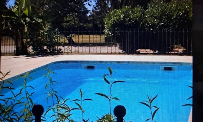 Lesparre-Medoc Cottage | Vrbo Property