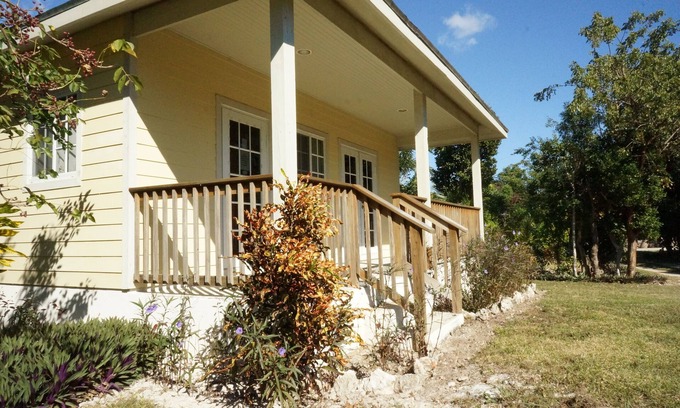 Greencastle Maison | Cottage - Island Seaside Suites