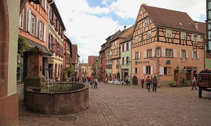 Riquewihr Appartement | Gîte "L'Ecrin" au cœur de Riquewihr 2-4 personnes