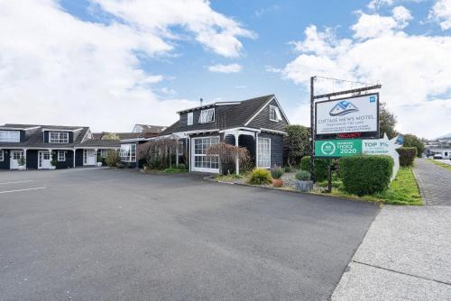 Two Mile Bay Hôtel | Cottage Mews Motel