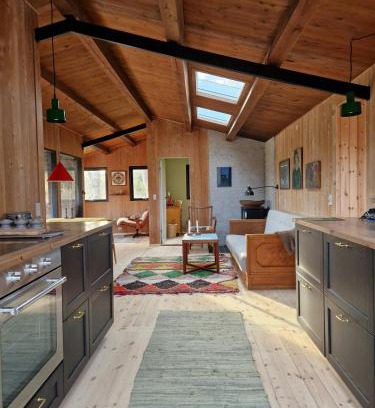 Melby Maison | Cottage Near Hald Beach With Large Garden
