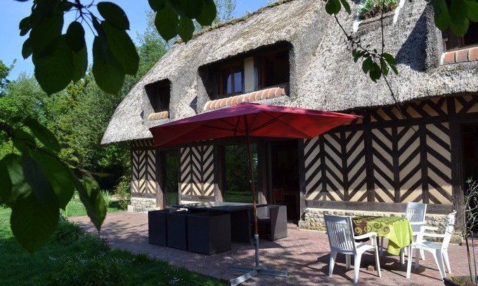 Bonneville-la-Louvet Maison | Chaumière du Domaine de la Petitière