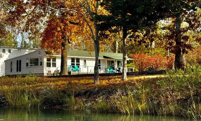 Pipes Cove Cottage | Cottage sur le domaine de la plage
