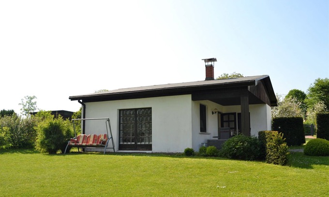 Krakow am See Maison | Chalet au bord du lac sur un grand terrain, cheminée - chalet au bord du lac