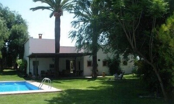 Ecija Cottage | Cottage avec charme et avec un grand jardin, piscine et terrasse.