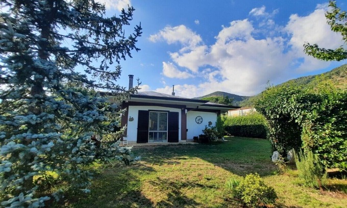 Sezze Maison | Cottage with large garden, beautiful medieval villages a few km!Pets allowed