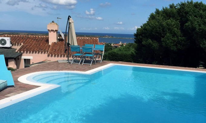 Punta De Su Turrione Villa | VILLA AVEC PISCINE 2 CHAMBRES DOUBLES ET DOUBLE SERVICES POUR 4 PERSONNES