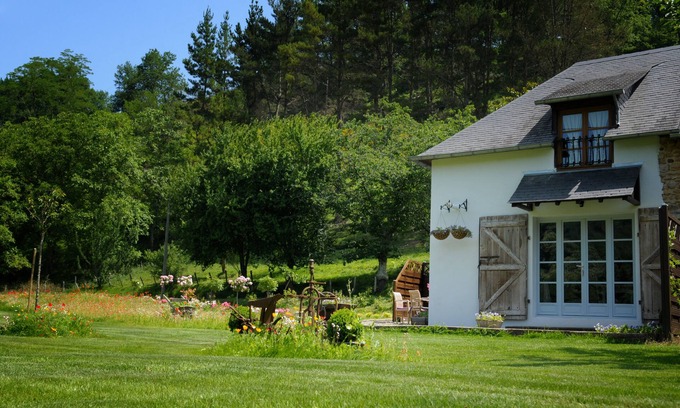 Monein Cottage | Gîte avec piscine à Monein, en béarn 4 personnes