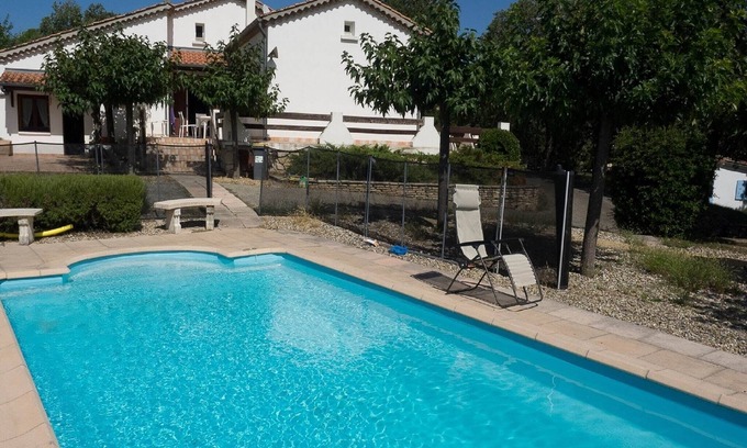 Uzer Maison | Gîte avec vue sur la rivière, Uzer