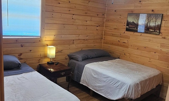 Bluewell Autre | Cottontail Farmhouse HMT Trails
