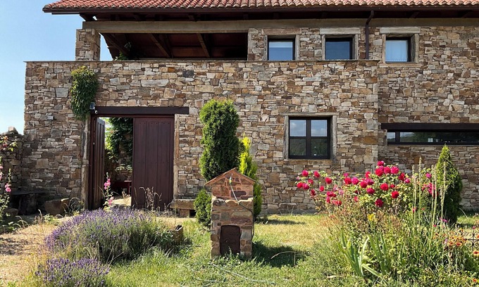 Castrillo De Los Polvazares Maison | Country house in Castrillo de los Polvazares in the Mountains of Leon