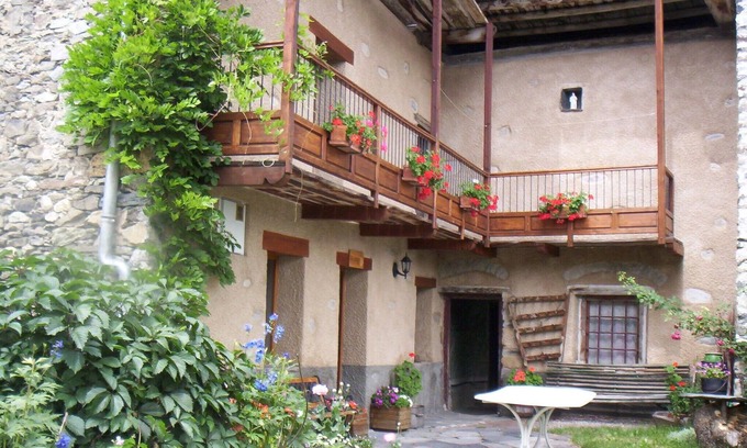 Bourg-Saint-Maurice Cottage | GITE A LA CAMPAGNE ET A LA MONTAGNE