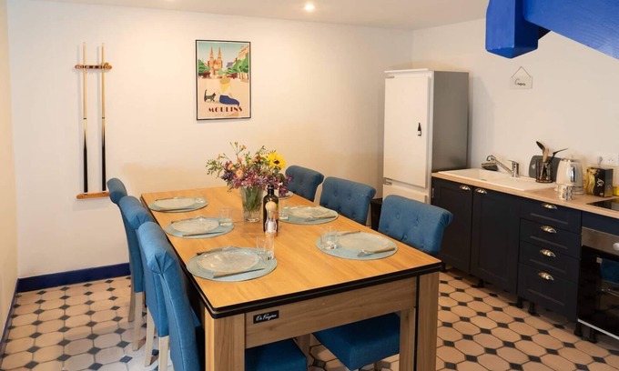 Moulins Appartement | Country apartment