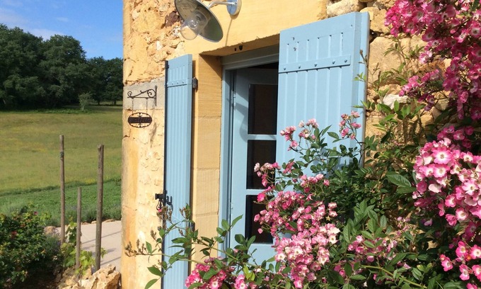 Sainte Croix de Beaumont Appartement | Gîte sympa au coeur du Périgord pourpre