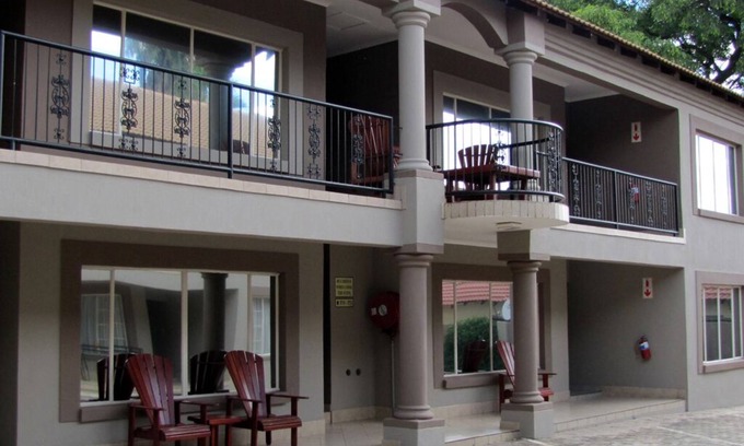 Polokwane Maison | Country Blue Guest House