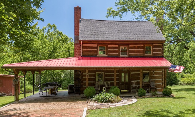 Craig Creek Maison | Country Cabin with Creek Frontage, High Speed Internet, and Verizon Cell Service