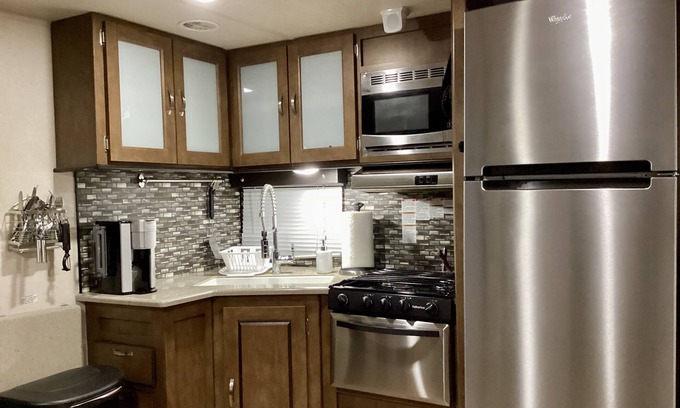 Ladson Maison | Country camping feel in the middle of Charleston Metro Area