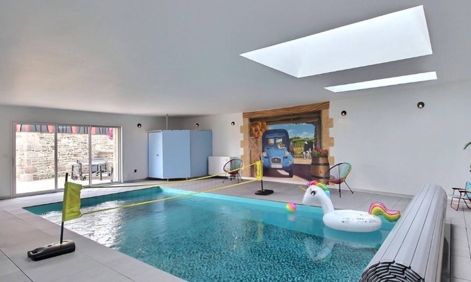 Bourbriac Maison | Gîte à la campagne avec piscine intérieure La maison du Bonheur