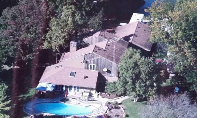Juneau Appartement | Shane Acres Bed and Breakfast - Garden View King