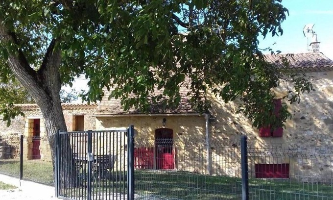 Montferrand-du-Perigord Cottage | Maison Périgourdine au calme avec grand terrain, proche de Belvès et Monpazier