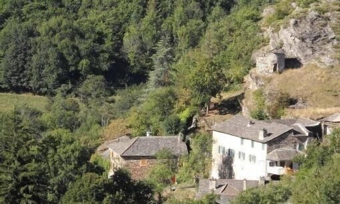 Rousses Maison | Maison de campagne en Cévennes -Tout confort -Capacité jusqu'à 9 personnes