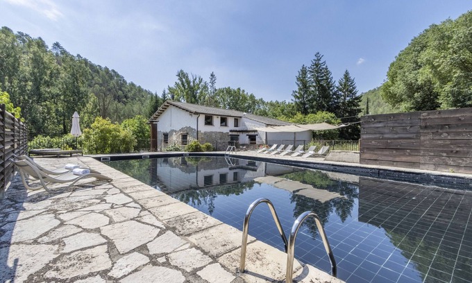 La Baronia de Rialb Villa | Maison de campagne "Casa Dels Peixos" avec vue sur le lac, piscine privée et Wi-Fi