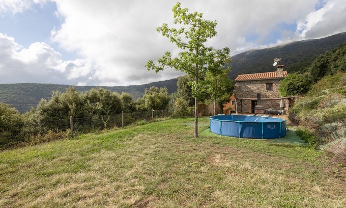 Fogars de Montclus Maison | Maison de campagne "Masia" avec vue sur la montagne, piscine privée et Wi-Fi