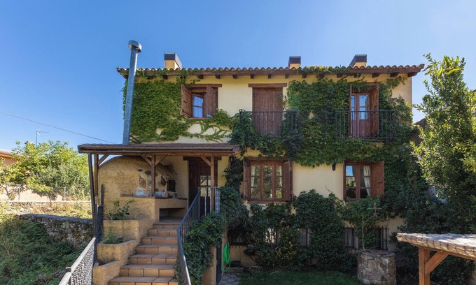 La Serna del Monte Maison | Maison de campagne "La Cárcava" avec vue sur les montagnes, terrasse privée et Wi-Fi
