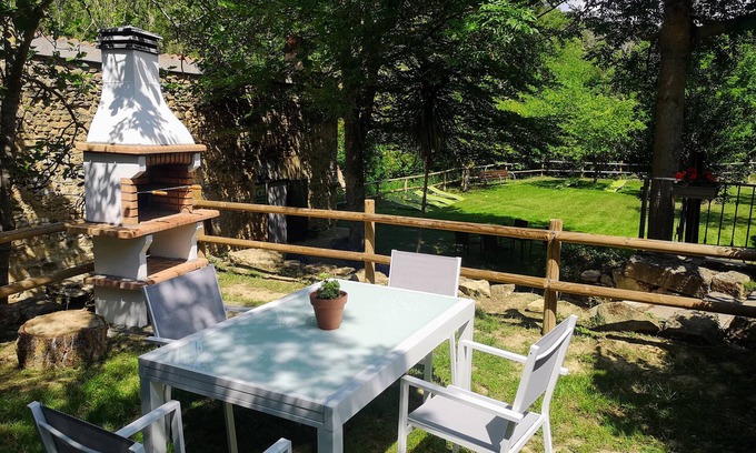 Lanciego/Lantziego Maison | Maison de campagne "Ardetxal" avec vue sur la montagne et jardin privé