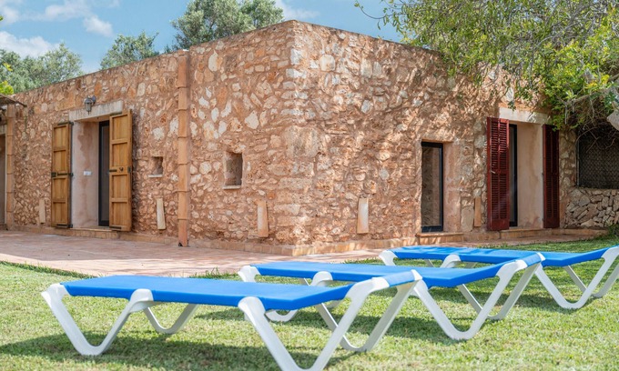 S'alqueria Blanca Villa | Maison de campagne 'Andres' avec vue sur les montagnes, Wi-Fi et climatisation