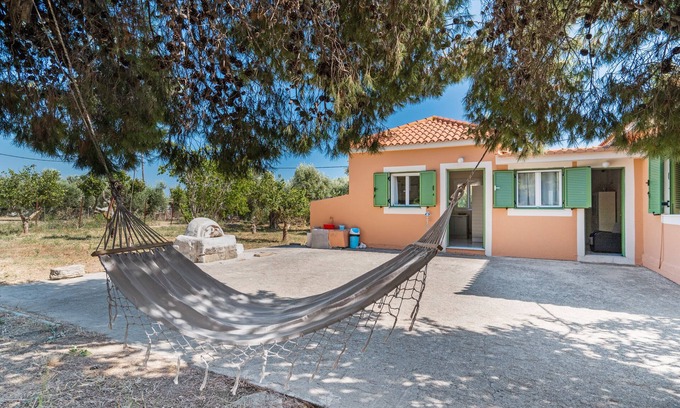 Mantzavinata Maison | Country House 'Avra' with Private Terrace, Wi-Fi and Air Conditioning