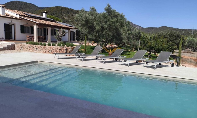 Bunyola Villa | Maison de campagne "Ca Na Barons" avec vue sur les montagnes, Wi-Fi et climatisation.