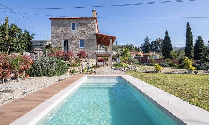 As Neves Maison | Maison de campagne "Cándido" avec vue sur les montagnes, piscine privée et Wi-Fi