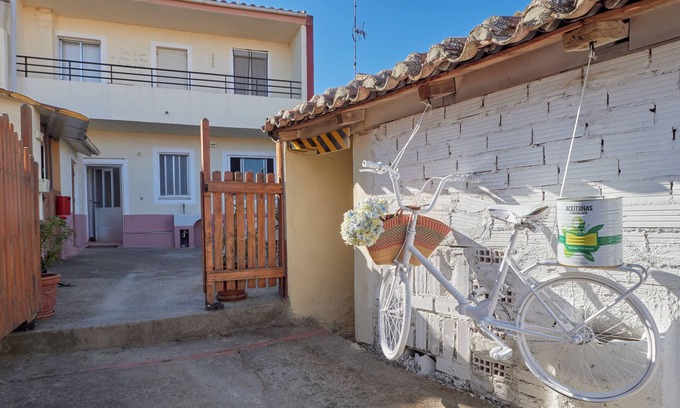 Gordoncillo Maison | Maison de campagne "Casa Visi" avec terrasse partagée, jardin privé et Wi-Fi