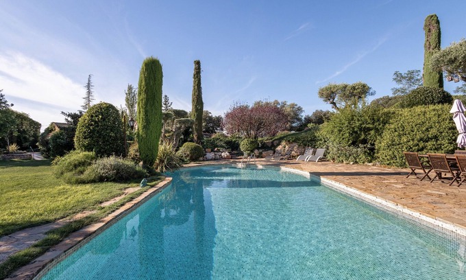 El Bruc Maison | Maison de campagne "Casa Farigola" avec vue sur les montagnes, piscine partagée et Wi-Fi
