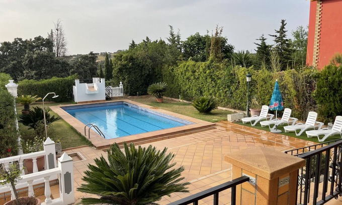 El Garrobo Maison | Maison de campagne "Casa Rural Sevilla" avec vue sur la montagne, Wi-Fi et climatisation