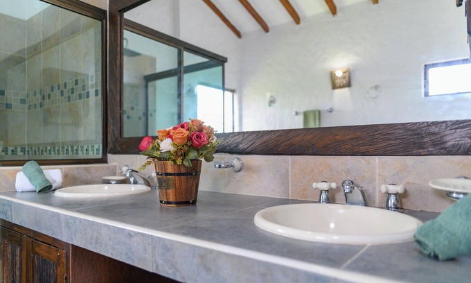 El Caimo Chalet De Ski | Country house-Chalet in El Caimo, Armenia with private pool and BBQ
