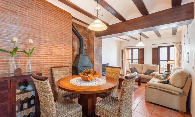 Chulilla Maison | Country House 'Cueva Del Gollisno' with Mountain View and Wi-Fi