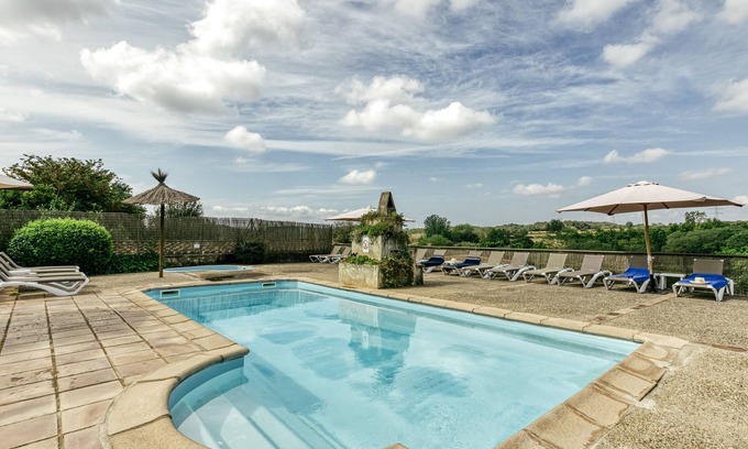 Llampaies Maison | Maison de campagne 'El Rebost Rural De Can Gat Vell' avec piscine partagée, Wi-Fi et climatisation