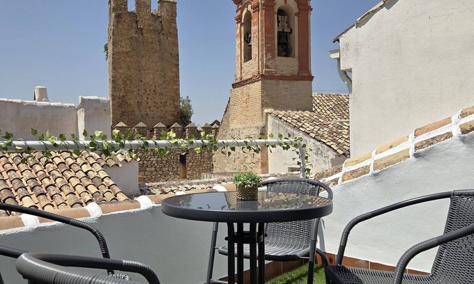 Zuheros Maison | Country House 'El Refugio' with Mountain Views, Wi-Fi and Air Conditioning