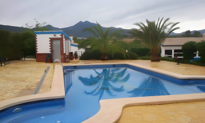 Moratalla Villa | Maison de campagne "El Serrano" avec vue sur la montagne, Wi-Fi et climatisation