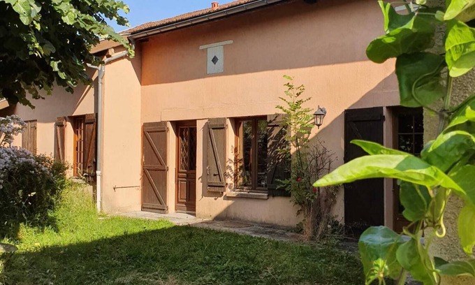 Givry-en-Argonne Maison | *maison de campagne avec jardin d'agrément à 200 m du lac