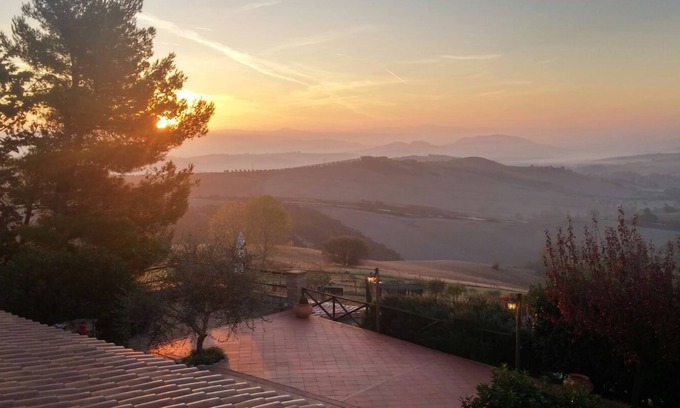 Allerona Maison | Ferme à la campagne avec piscine privée et vue panoramique